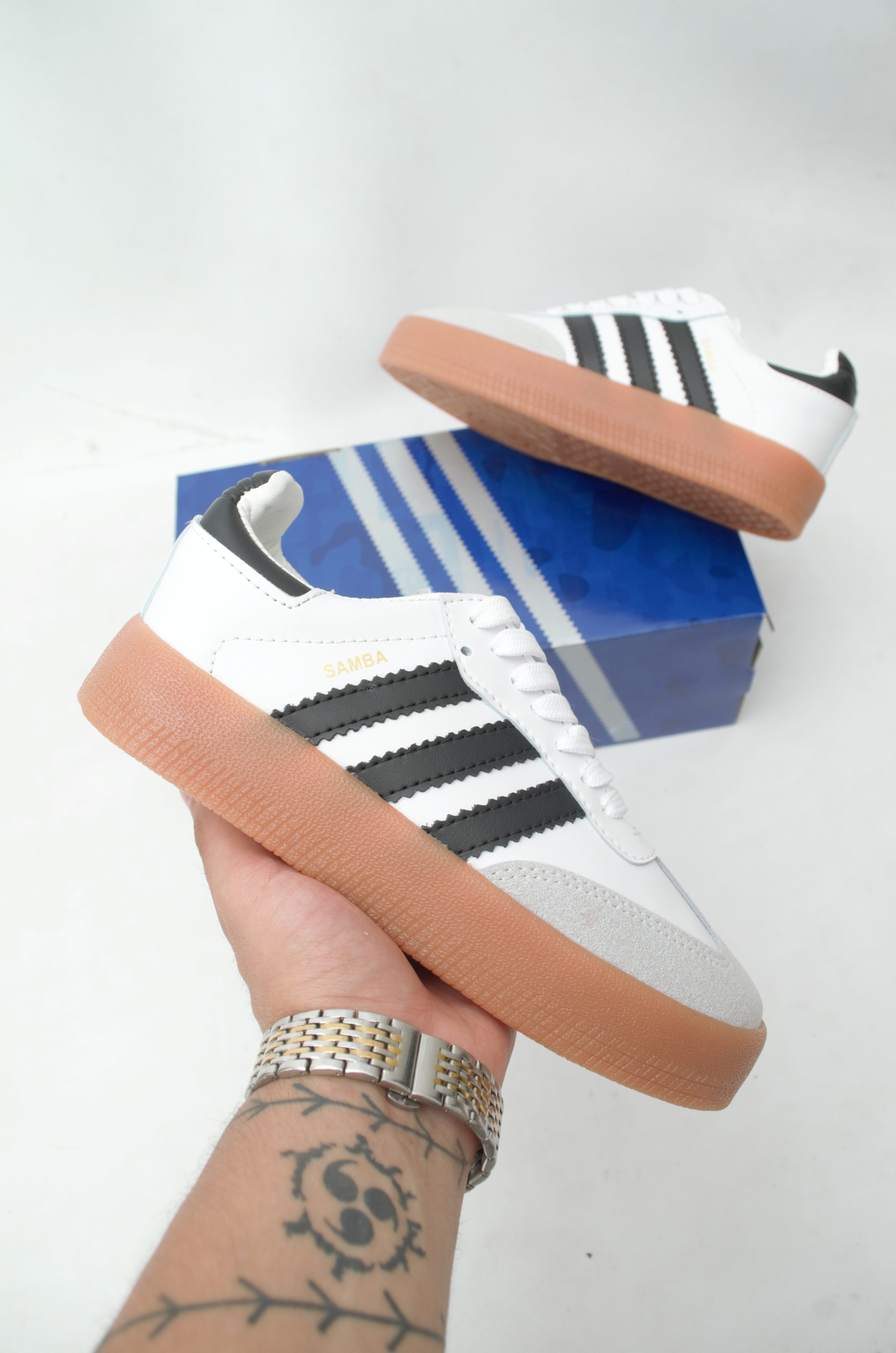 CAJA/ ADIDAS SAMBAE DOBLE PISO